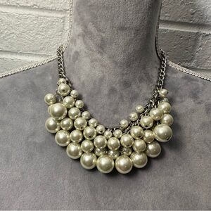 White House Black Market Silver Pearl Necklace